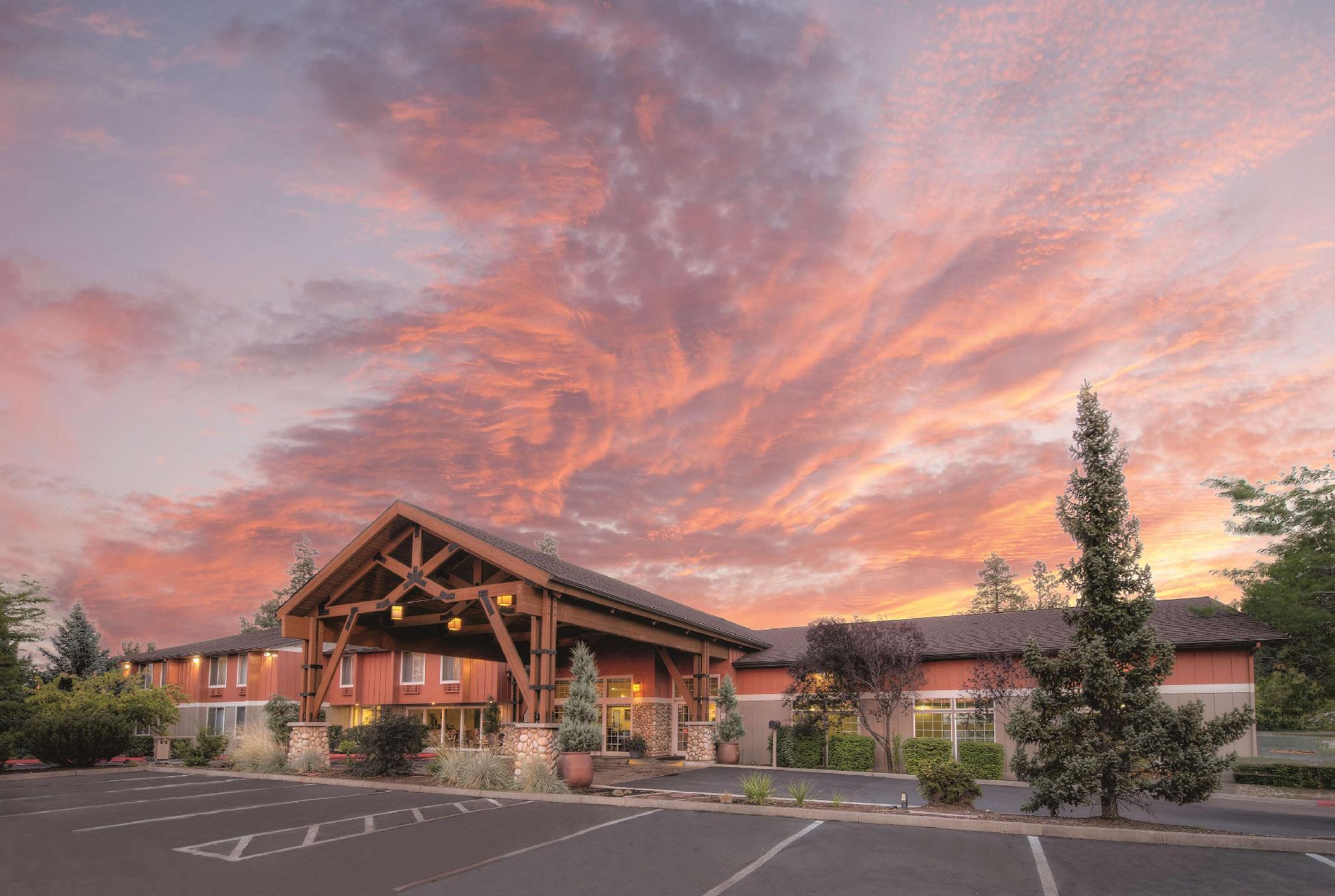 La Quinta Inn By Wyndham Bend Exterior photo