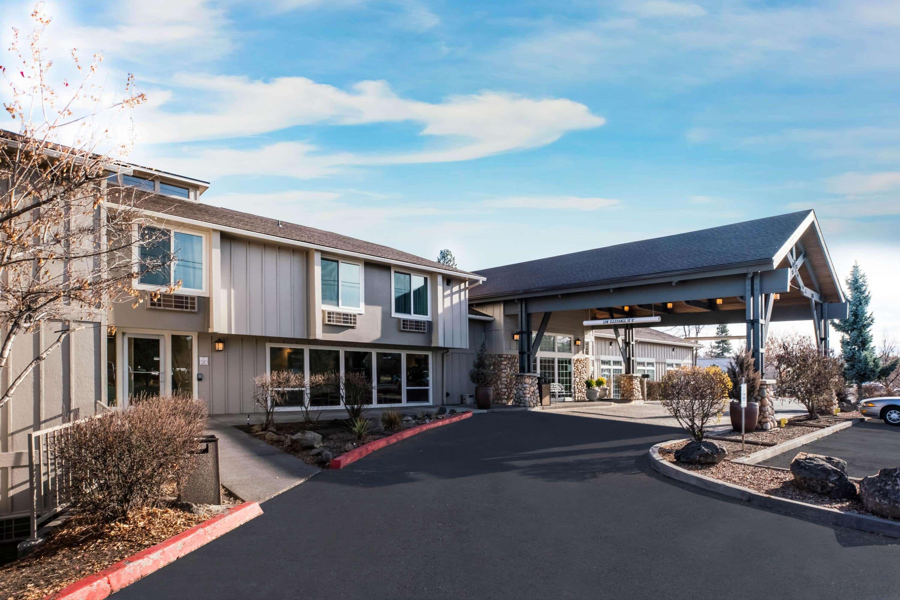 La Quinta Inn By Wyndham Bend Exterior photo